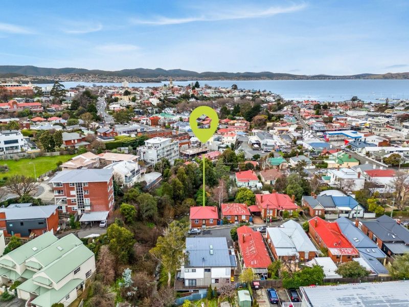 12 Lincoln Street, Sandy Bay - Image 2
